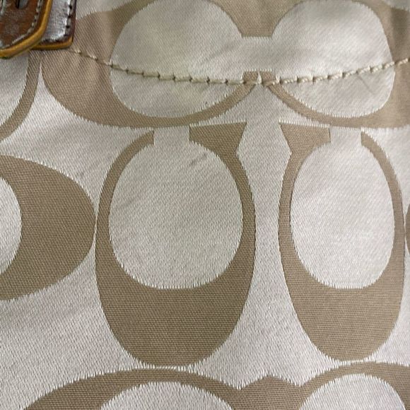 COACH Bag Signature C Gold - Picture 2 of 10